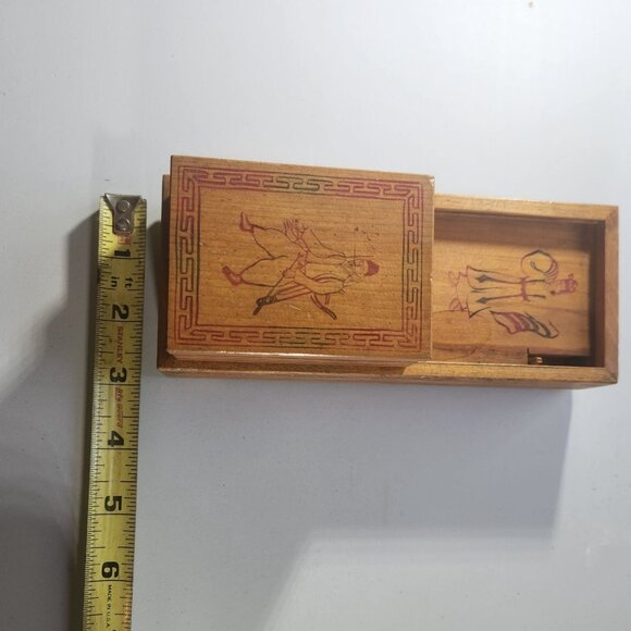 Vintage Wooden Sliding Top Cigarette Box With Hand-Painted Oriental Design - Picture 7 of 8